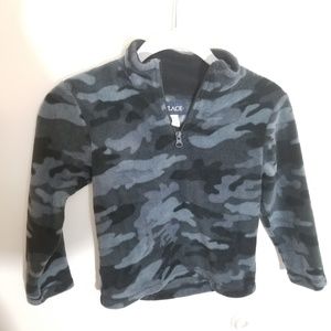 Children's Place Gray Camo Fleece Pullover XS 4
